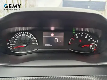 Photo 57 Peugeot 208  BlueHDi 100 S&S BVM6