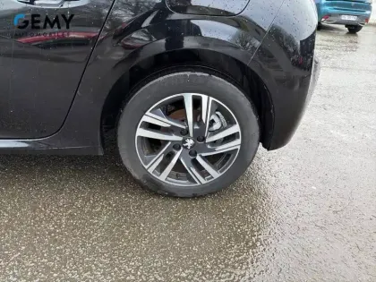 Photo 33 Peugeot 208  BlueHDi 100 S&S BVM6