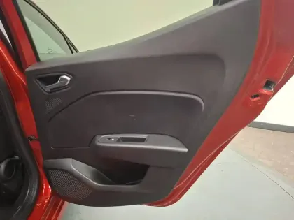 Photo 20 Renault Clio  SOCIETE BLUE DCI 100