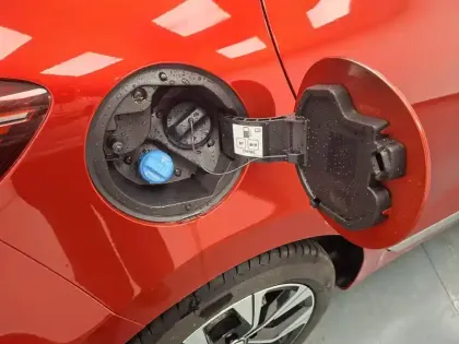 Photo 16 Renault Clio  SOCIETE BLUE DCI 100