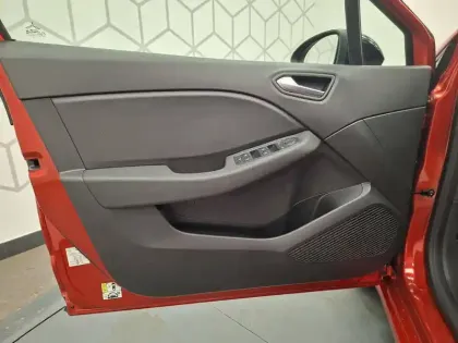 Photo 23 Renault Clio  SOCIETE BLUE DCI 100