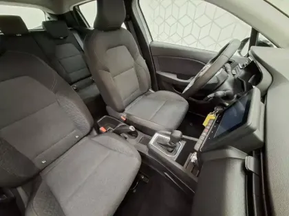 Photo 26 Renault Clio  E-Tech full hybrid 145