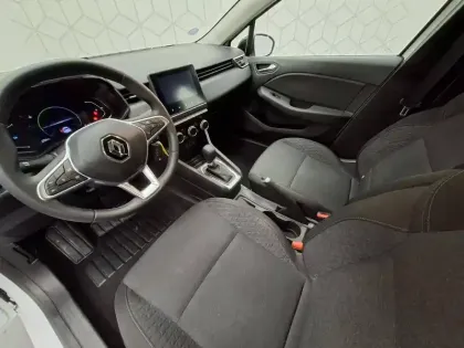 Photo 29 Renault Clio  E-Tech full hybrid 145