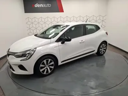 Photo 11 Renault Clio  E-Tech full hybrid 145