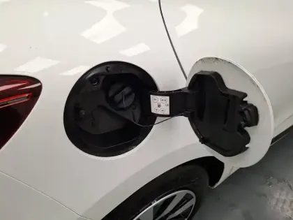 Photo 16 Renault Clio  E-Tech full hybrid 145