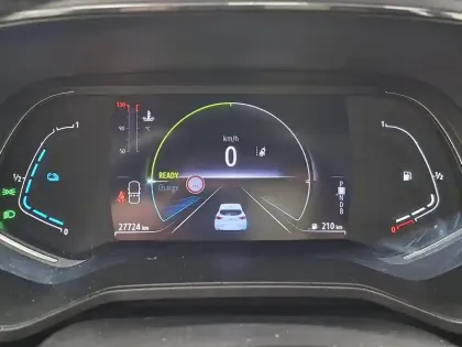 Photo 35 Renault Clio  E-Tech full hybrid 145