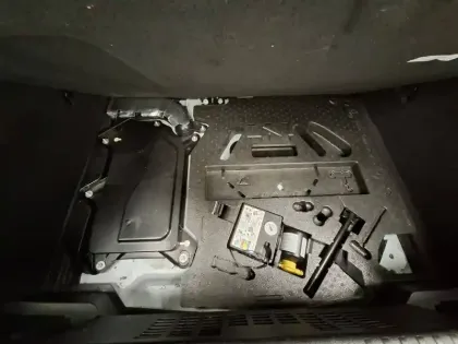 Photo 18 Renault Clio  E-Tech full hybrid 145