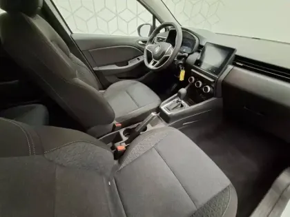 Photo 25 Renault Clio  E-Tech full hybrid 145