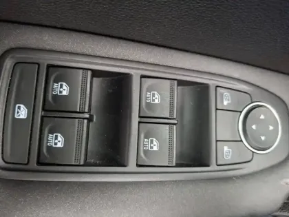 Photo 29 Renault Captur  TCe 100 GPL - 21