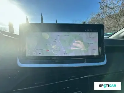 Photo 13 Peugeot 208  Hybrid 110 e-DCS6