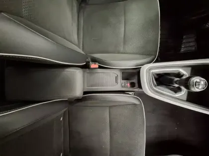 Photo 25 Renault Clio  Blue dCi 115