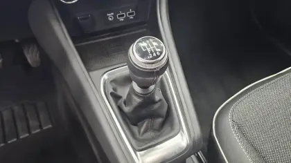 Photo 29 Renault Captur  TCe 90 - 21