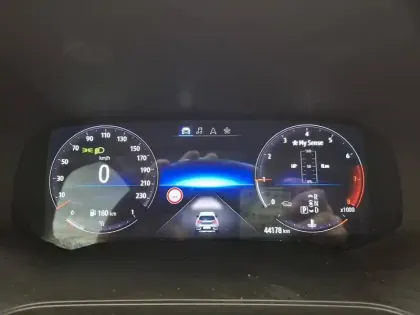 Photo 34 Renault Captur  mild hybrid 160 EDC