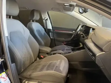 Photo 9 Volkswagen Golf  2.0 TDI SCR 150ch Style 1st DSG7