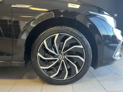 Photo 8 Volkswagen Golf  2.0 TDI SCR 150ch Style 1st DSG7