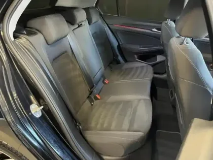 Photo 10 Volkswagen Golf  2.0 TDI SCR 150ch Style 1st DSG7