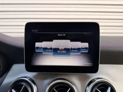 Photo 11 Mercedes GLA 200 Fascination