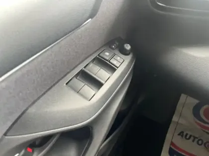 Photo 5 Mazda 2 Hybrid 1.5 116ch Agile