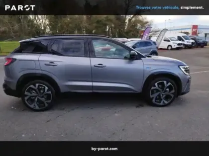 Photo 18 Renault Austral 1.2 E-Tech full hybrid 200ch Techno esprit Alpine - 24