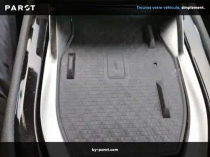 Photo 10 Renault Austral 1.2 E-Tech full hybrid 200ch Techno esprit Alpine - 24