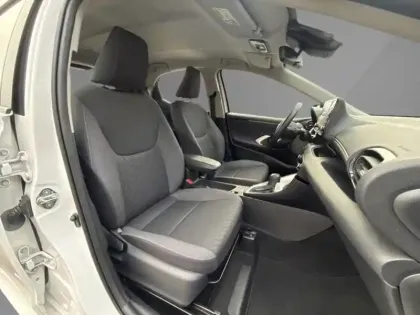 Photo 11 Toyota Yaris Gén. IV Ph1 Dynamic 5