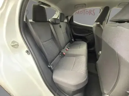 Photo 8 Toyota Yaris Gén. IV Ph1 Dynamic 5