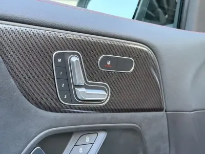 Photo 12 Mercedes GLA 200 AMG Line