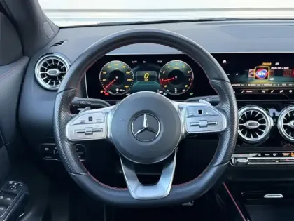 Photo 18 Mercedes GLA 200 AMG Line