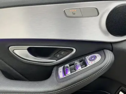 Photo 15 Mercedes Classe C Berline 200 d AMG Line