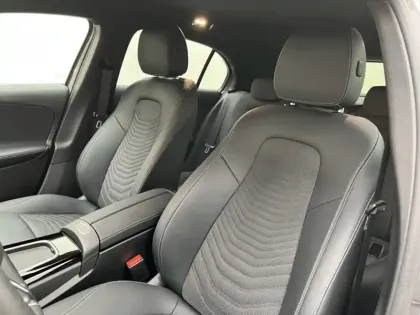 Photo 12 Mercedes Classe A 180 d Progressive Line