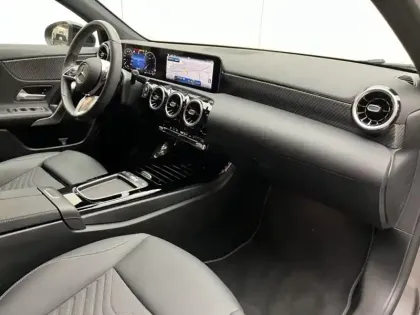 Photo 16 Mercedes Classe A 180 d Progressive Line