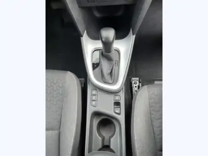 Photo 14 Toyota Yaris Hybride 1.5 HYBRID 116H DESIGN AUTO 2WD