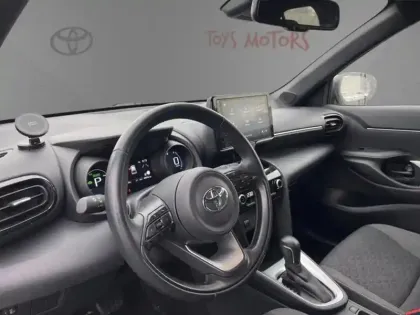 Photo 18 Toyota Yaris Hybride 1.5 HYBRID 116H DESIGN AUTO 2WD