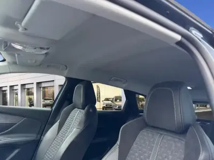 Photo 24 Peugeot 3008  Puretech 130ch S&S EAT8 Roadtrip