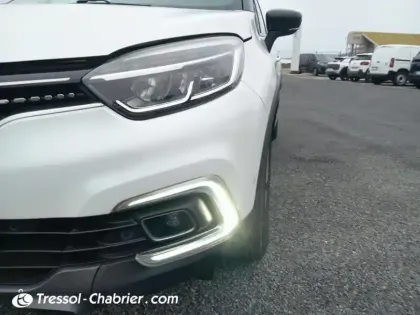 Photo 13 Renault Captur  TCe 150 FAP EDC Initiale Paris