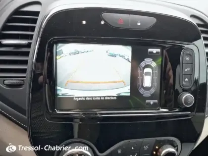Photo 25 Renault Captur  TCe 150 FAP EDC Initiale Paris