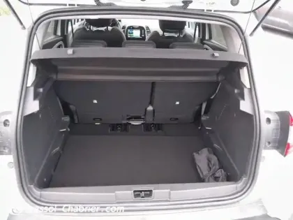 Photo 7 Renault Captur  TCe 150 FAP EDC Initiale Paris