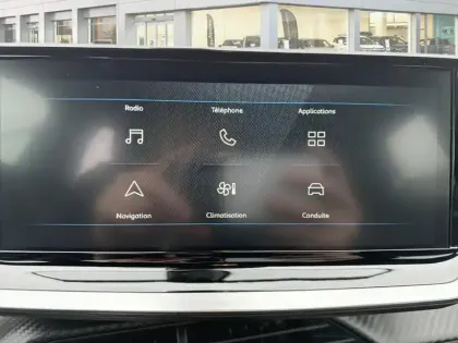 Photo 21 Peugeot 2008  PureTech 100 S&S BVM6 Active