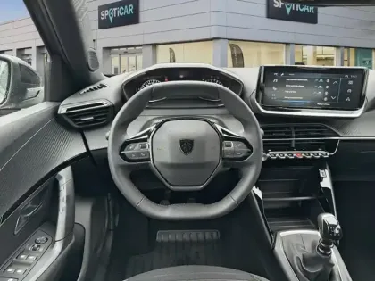 Photo 11 Peugeot 2008  PureTech 100 S&S BVM6 Active