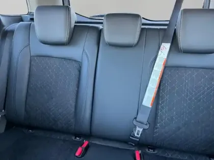 Photo 12 Suzuki Vitara  1.5 Dualjet Hybrid 115ch Style Auto Allgrip