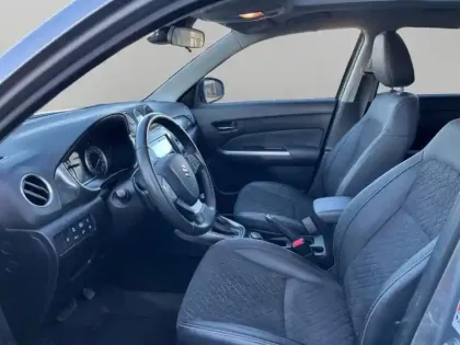 Photo 8 Suzuki Vitara  1.5 Dualjet Hybrid 115ch Style Auto Allgrip