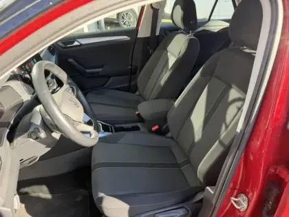 Photo 24 Volkswagen T-roc  1.5 TSI EVO 150ch Life Plus DSG7