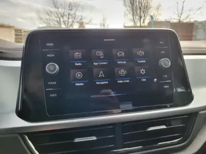 Photo 8 Volkswagen T-roc  1.5 TSI EVO 150ch Life Plus DSG7