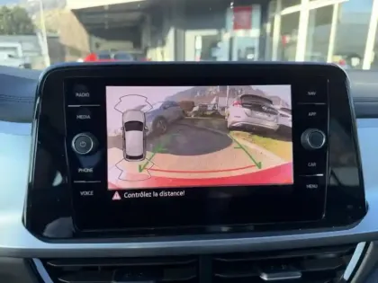 Photo 23 Volkswagen T-roc  1.5 TSI EVO 150ch Life Plus DSG7