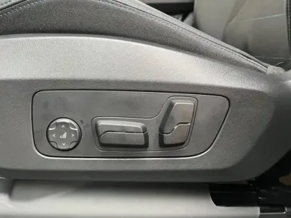 Photo 10 BMW X1  ieDrive20 204ch M Sport