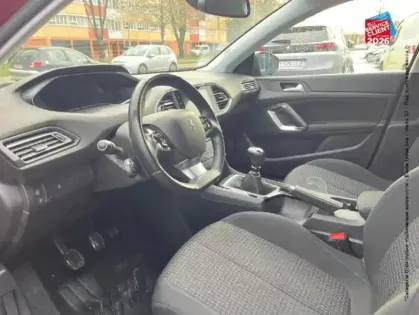 Photo 29 Peugeot 308  1.5 BlueHDi 130ch S&S Style