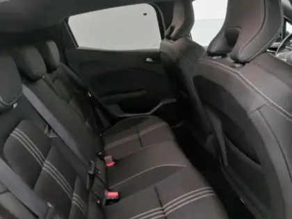 Photo 14 Renault Clio  1.6 E-Tech hybride 145ch Engineered