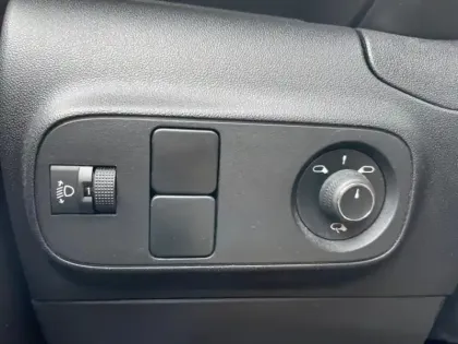 Photo 13 Citroën C3  1.2 PureTech 83ch S&S Feel Pack