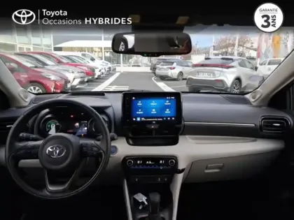 Photo 7 Toyota Yaris  116h Iconic 5p Pack Techno