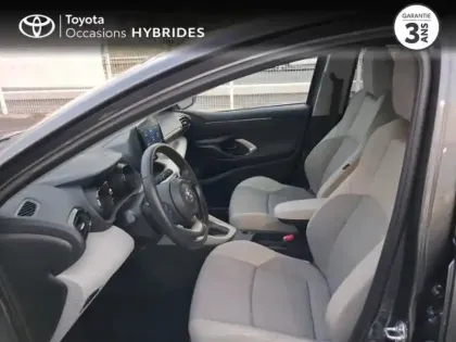 Photo 10 Toyota Yaris  116h Iconic 5p Pack Techno